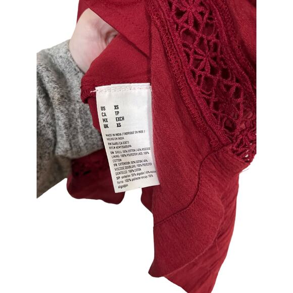 American Eagle Womens Deep V Boho Mini Dress Size XS Red Maroon Lace Detail - Picture 3 of 5